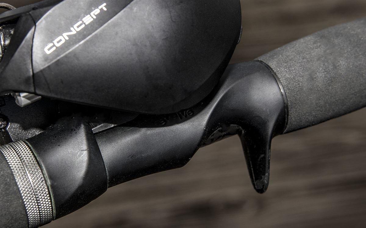 13 fishing muse black