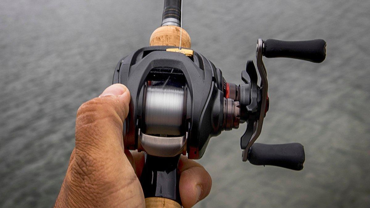 Daiwa-Steez-SV-TW-12-palmable.jpg