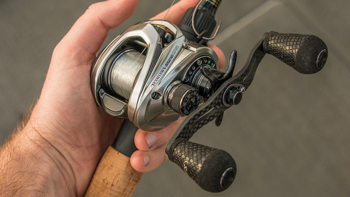 lew's baitcasting fishing reels