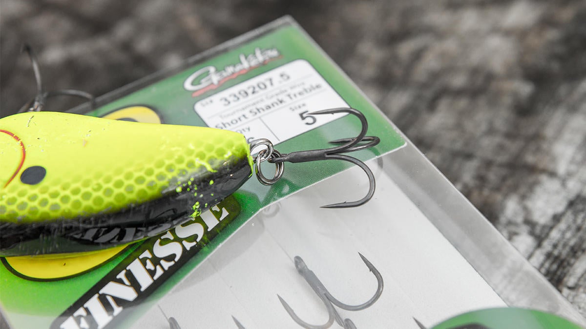 sharp-hooks-for-winter-bass-fishing.jpg