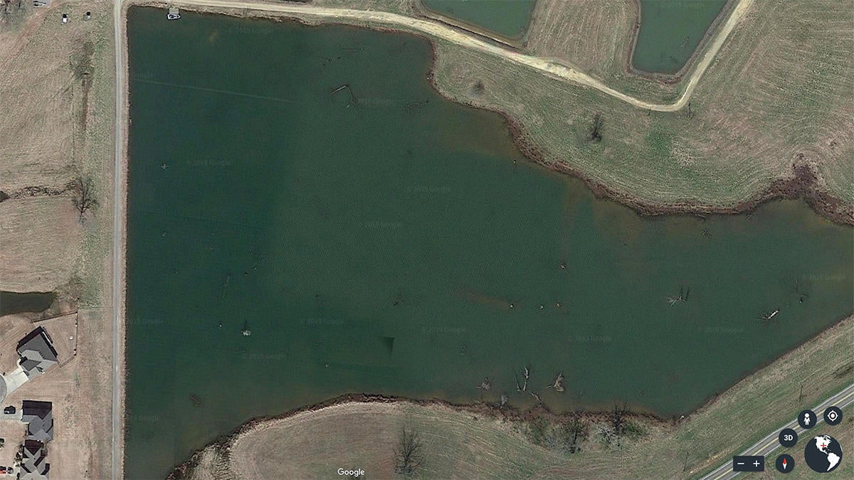 google-earth-small-lake-bank.jpg