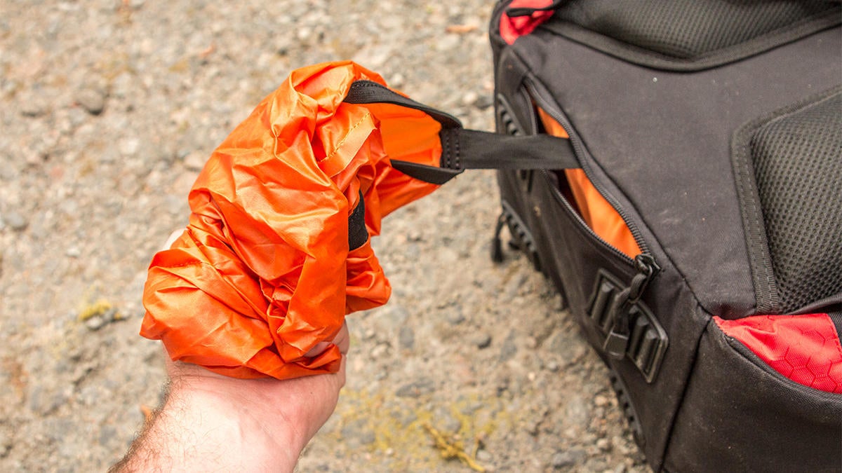 piscifun-fishing-tackle-backpack-waterproof-cover-compartment.jpg