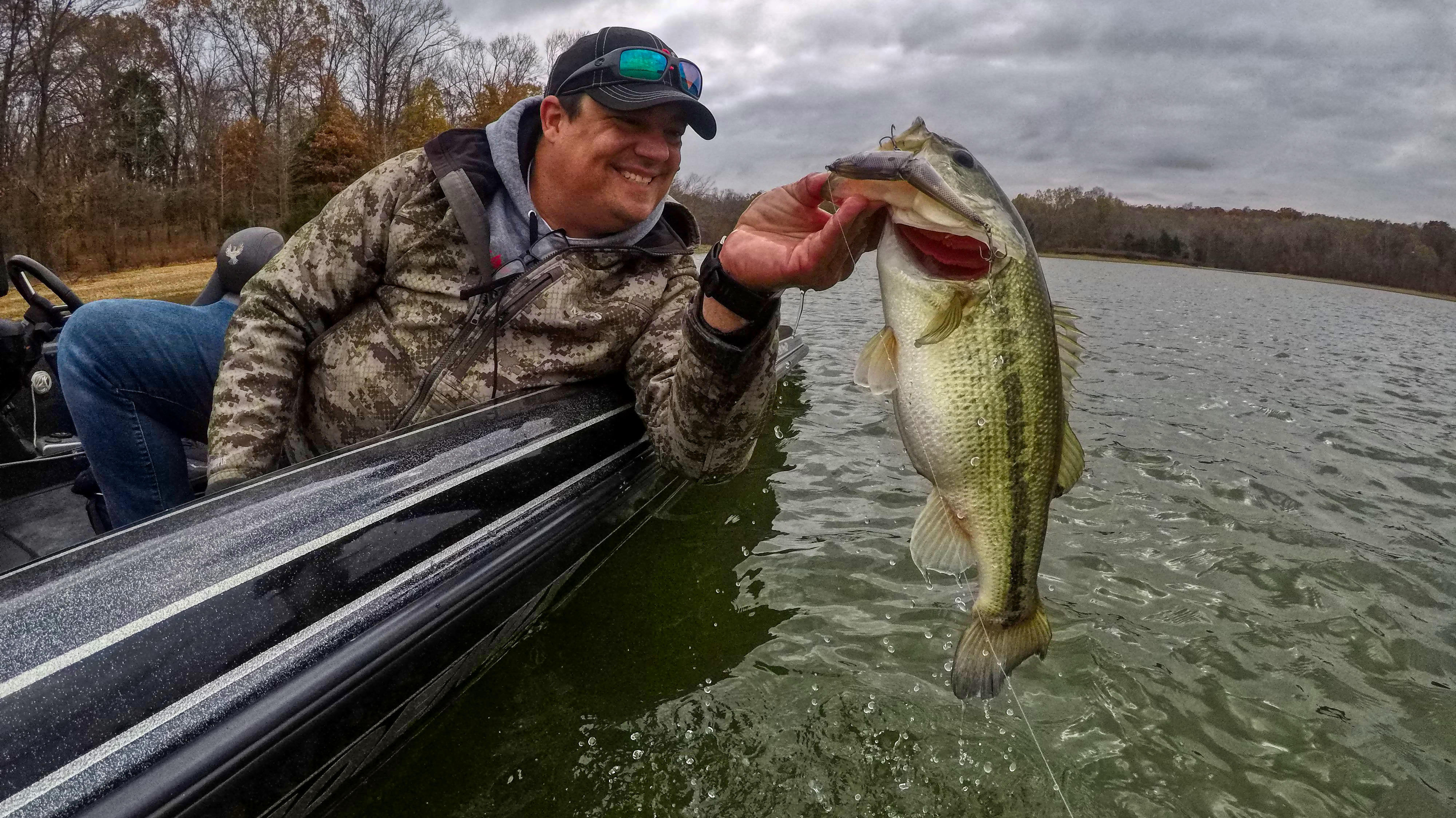 jason-clear-water-bass.jpg