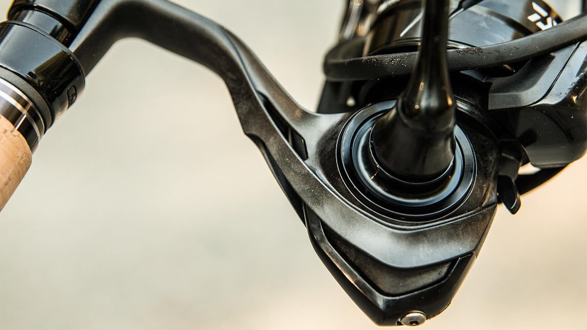 daiwa-tatula-lt-spinning-reel-bottom.jpg