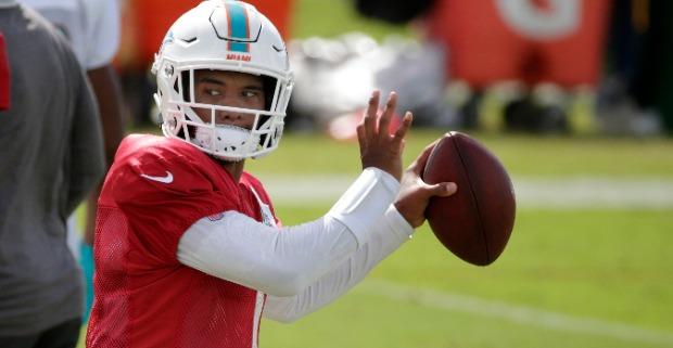 <p>tua tagovailoa</p>