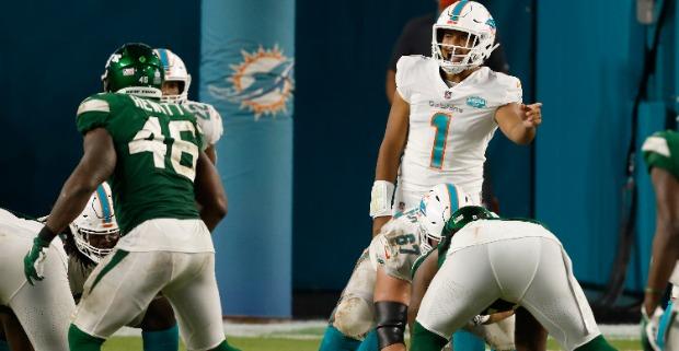 <p>tua tagovailoa</p>