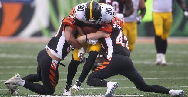 <p>james conner</p>