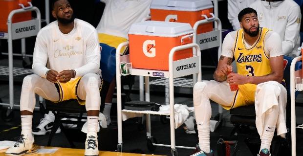 <p>lebron davis</p>