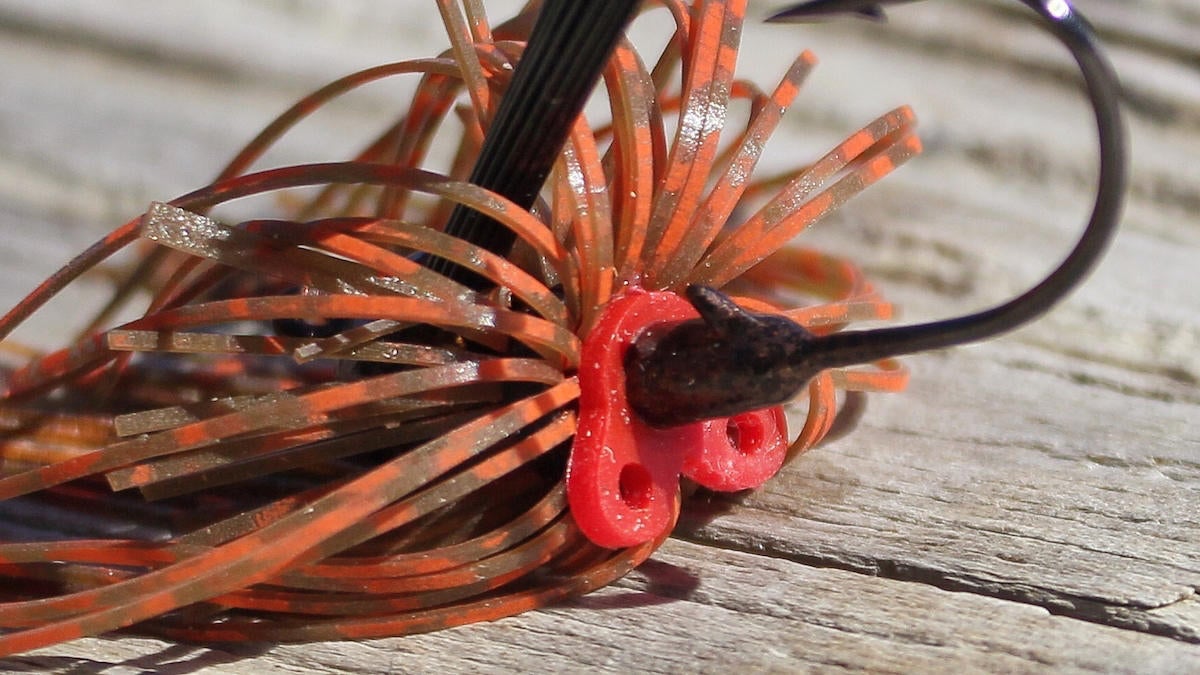 jewel-baits-pro-spider-bass-fishing-jig-review-4.jpg
