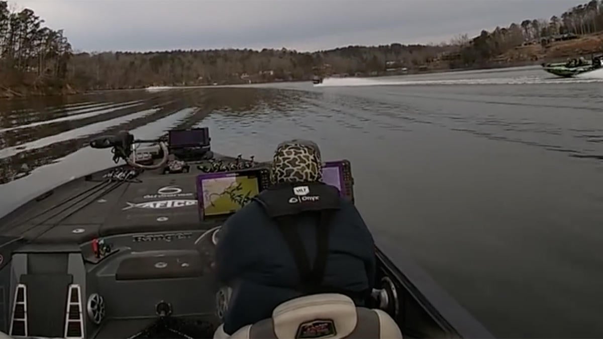 Bass Boat Crashes in Tackle Warehouse Pro Circuit Tour
