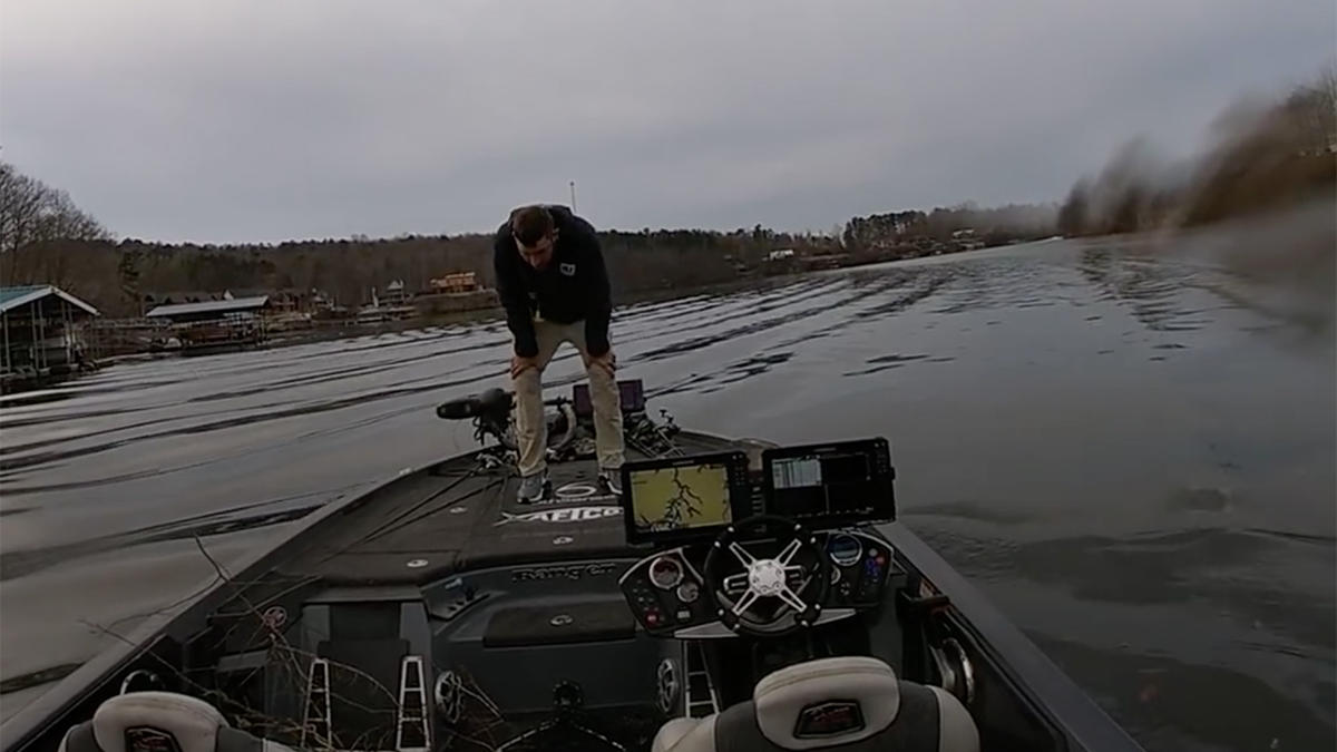 Bass Boat Crashes in Tackle Warehouse Pro Circuit Tour