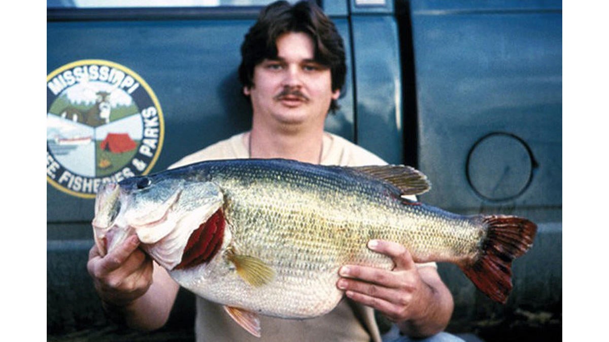 mississippi-state-record-bass-anothony-denny.jpg