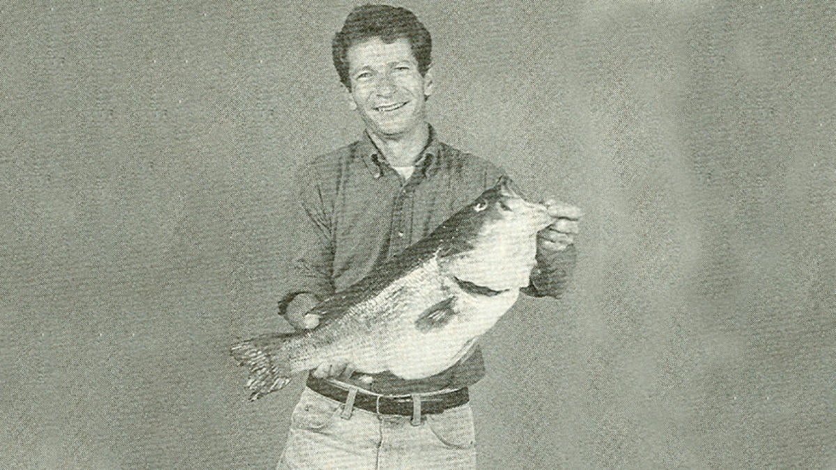 new-york-state-record-largemouth.jpg