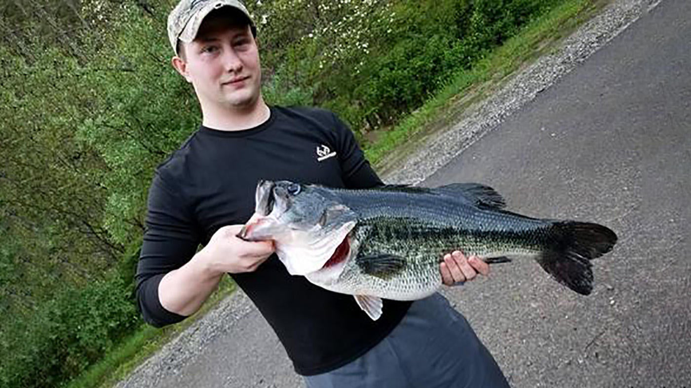 kentucky-state-record-bass.jpg