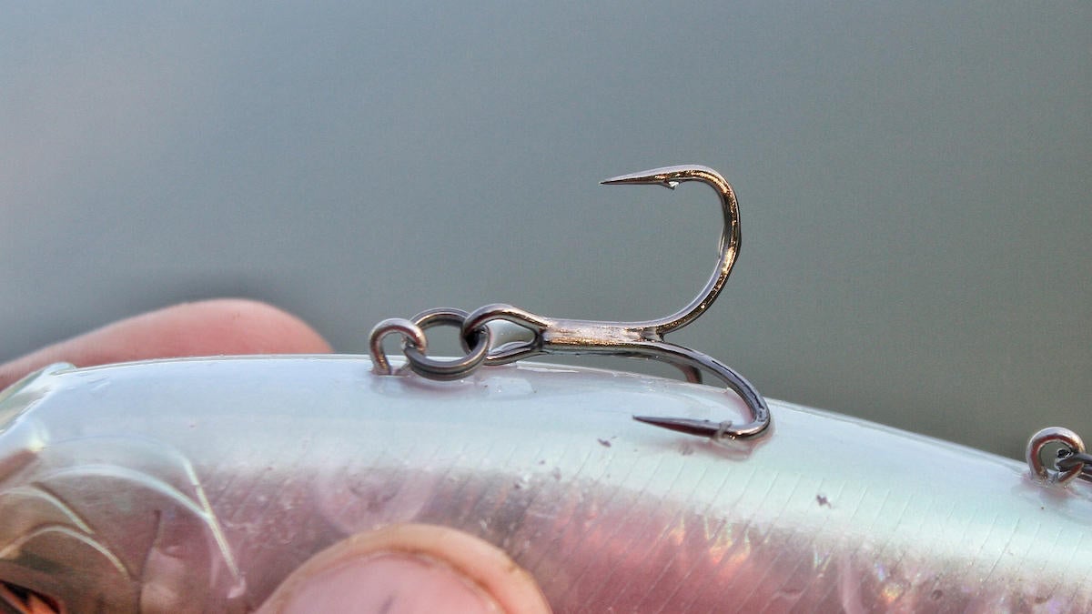 ark-topwater-slider-bass-fishing-lure-review-3.jpg