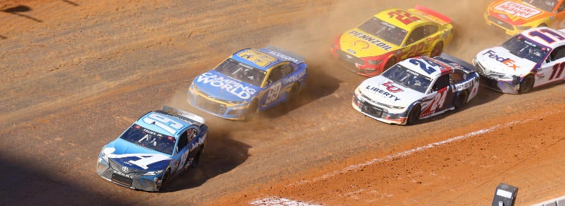 martin-truex-jr-nascar-bristol-dirt-track-usatsi