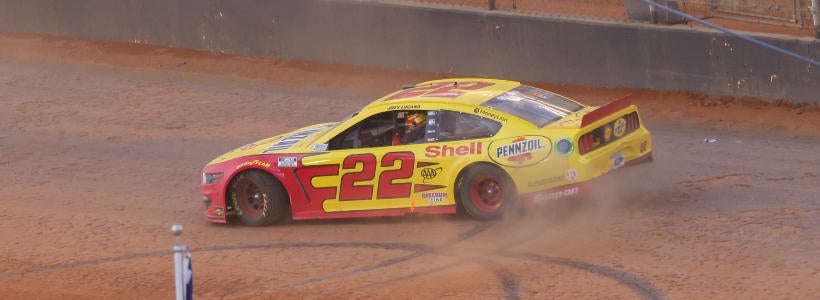 joey-logano-nascar-bristol-dirt-usatsi