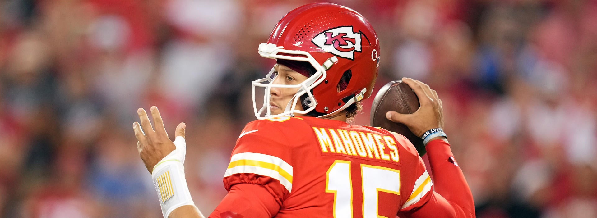 FanDuel Single-Game Daily Fantasy Football Helper: Week 11 Sunday Night  (Chiefs at Chargers)