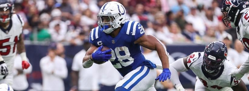 Steelers vs. Colts: 2022 Week 12 Monday Night Football proven expert predictions including model simulation, DFS picks, best bets