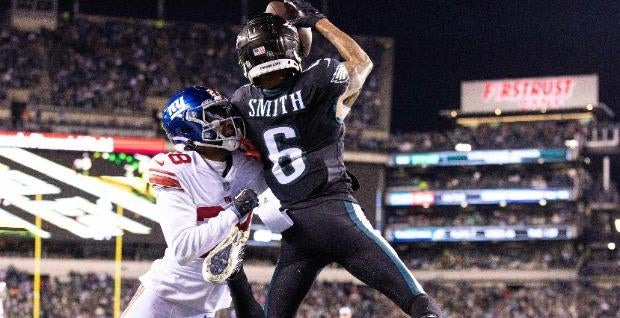 NFL Divisional Round props, odds, trends: Bettors crushing Under Eagles' DeVonta Smith receiving yards, Over Bills' Josh Allen rushing total