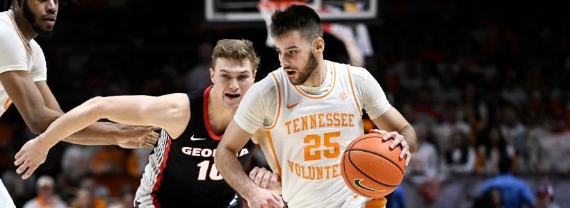 Tennessee vs. Arkansas odds, line, spread: Proven model reveals college basketball picks, predictions for Feb. 28, 2023