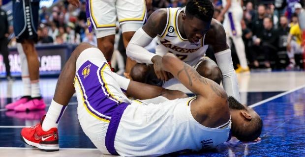 Lakers vs. Grizzlies Tuesday NBA injury report, odds: LeBron James likely out weeks, lengthening L.A.'s Western Conference playoff odds