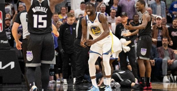 Kings vs. Warriors NBA playoffs Game 3 injury report, odds, trends: Mixed action on spread with Draymond Green out, Andrew Wiggins and Jordan Poole questionable