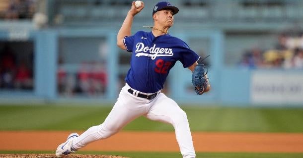 Julio Urias throws to hitters, on track to rejoin Dodgers