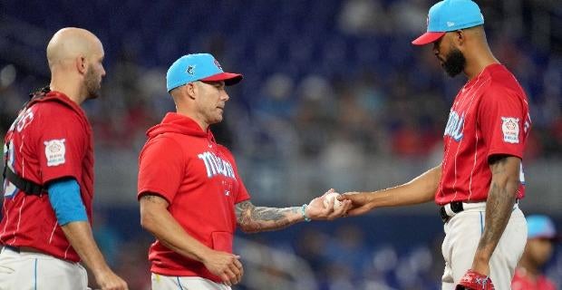 Marlins' Sandy Alcantara Wins First NL Cy Young Award in Franchise