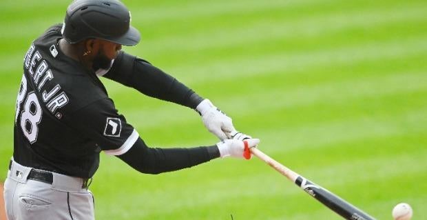 Chicago White Sox will send outfielder Luis Robert to injured list