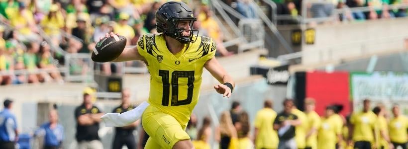 Liberty vs. Oregon line, picks: Advanced computer college football model releases selections for Fiesta Bowl matchup