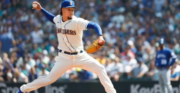 Mariners Waste Brilliant Luis Castillo Start, Call Up Top Pitching  Prospect!