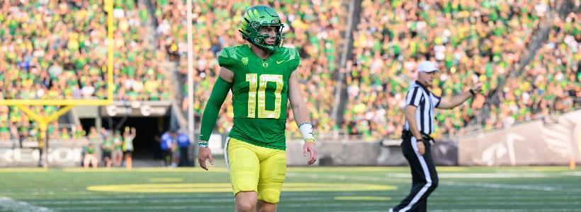 Oregon vs. Washington prediction, odds, spread, line, start time: Proven expert releases CFB picks, best bets, props for Saturday's game at Husky Stadium
