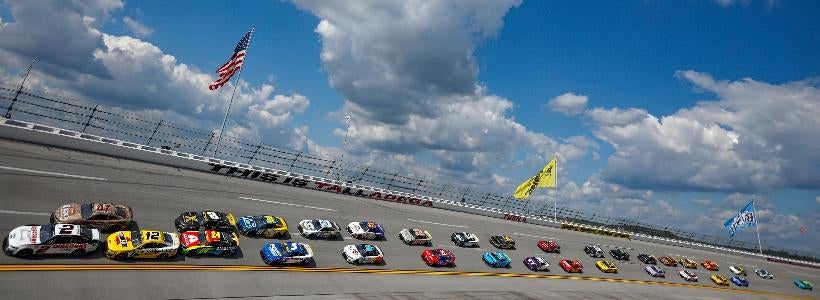 2024 YellaWood 500 odds, picks: Projected NASCAR at Talladega leaderboard, predictions from proven racing model