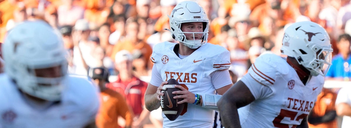 <p>Quinn Ewers, Texas Longhorns</p>