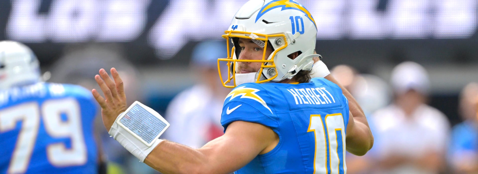 NFL Week 9 expert spread picks: Chargers among best bets from NFL expert Larry Hartstein