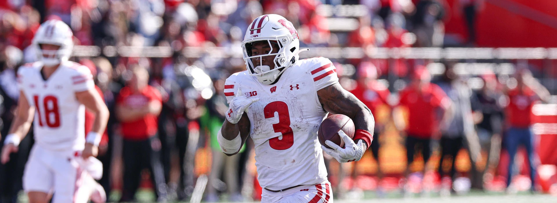 Iowa vs. Wisconsin odds, line: 2024 college football picks, Week 10 predictions from proven model