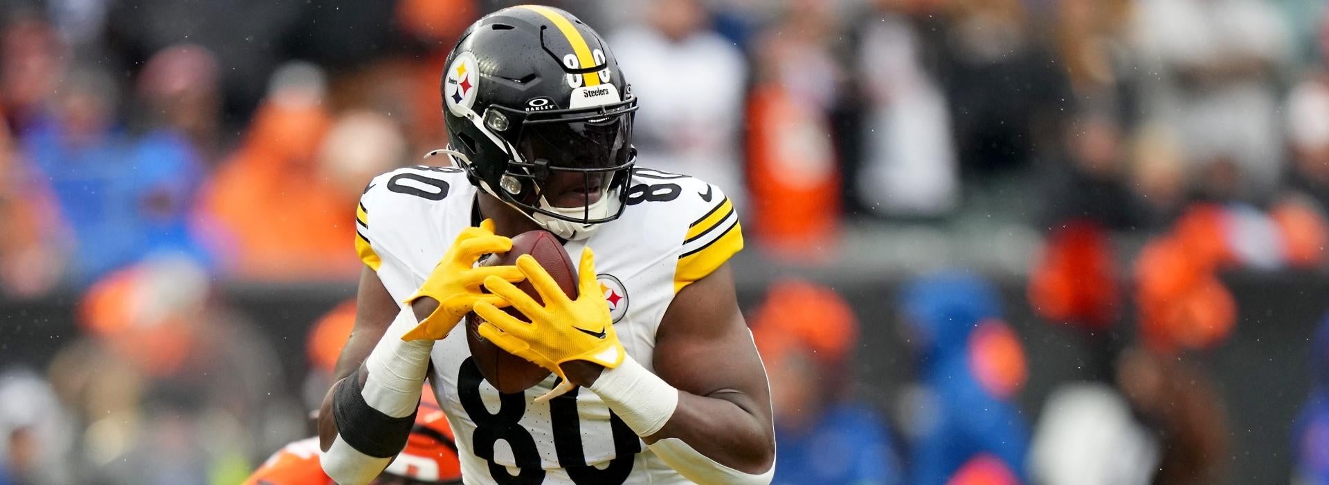 Steelers vs. Browns odds, line: Proven model reveals NFL picks, predictions for Week 14 matchup