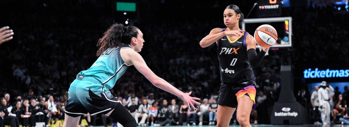 <p>Breanna Stewart, New York Liberty and Satou Sabally, Phoenix Mercury</p>