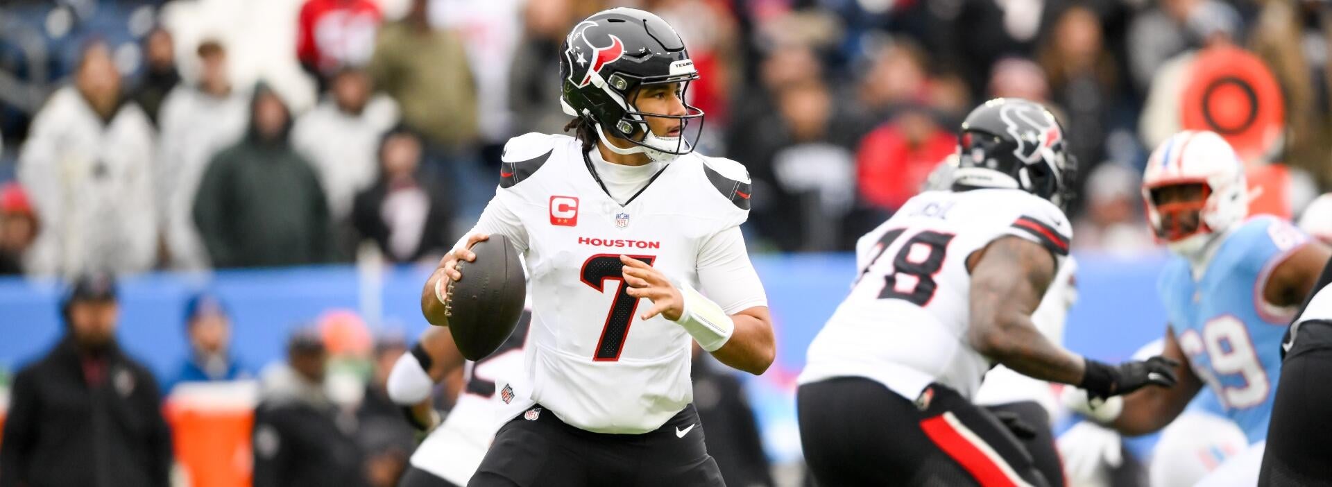 2025 NFL Week 14 Texans vs. Chiefs line, odds: Expert reveals pick for matchup on Sunday Night Football