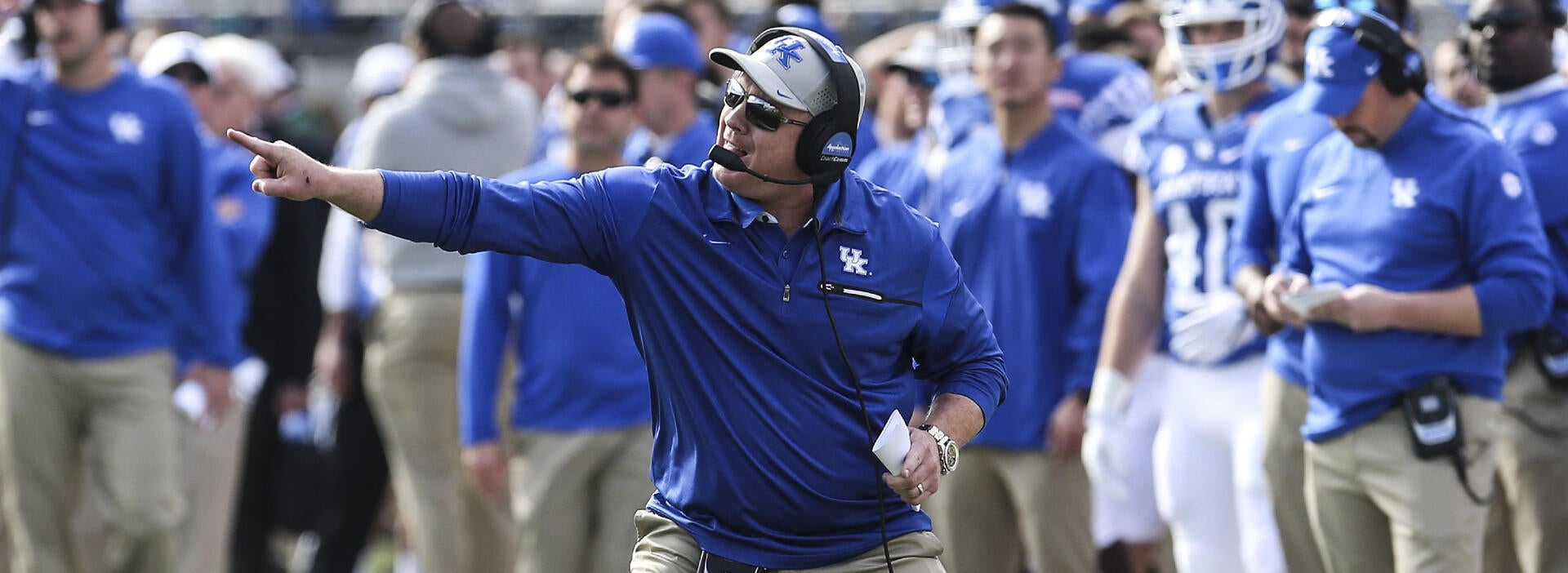 Proven college football expert picks five teams to fade early in the 2025 season