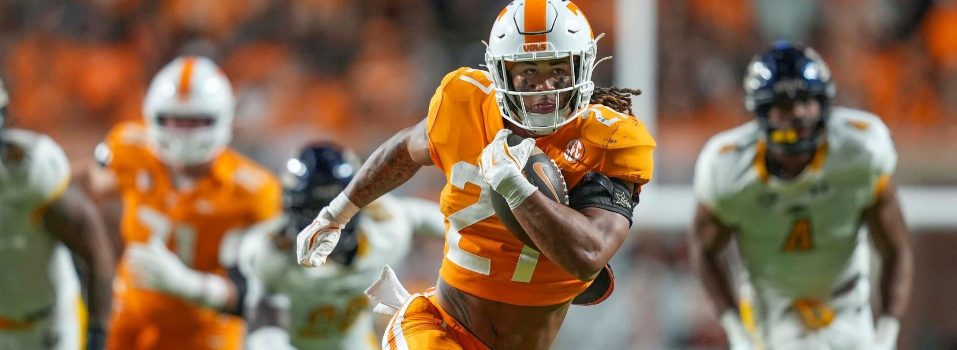 2025 college football Week 1 odds, lines, trends: Legendary Vegas expert reveals picks, predictions