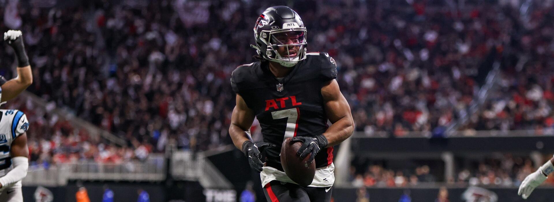 Dominate NFL DFS Week 3: Expert Picks & Lineups for DraftKings & FanDuel