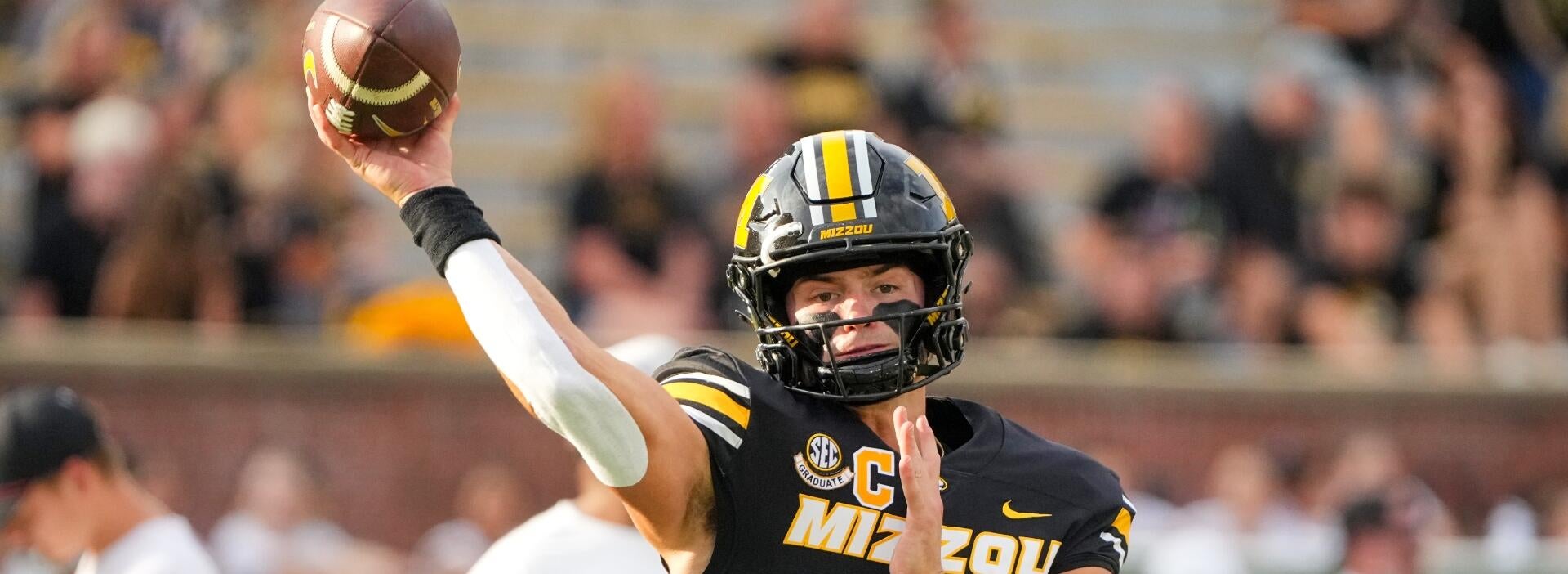 2025 college football Week 7 odds, lines, trends: Legendary Vegas expert reveals picks, predictions, best bets