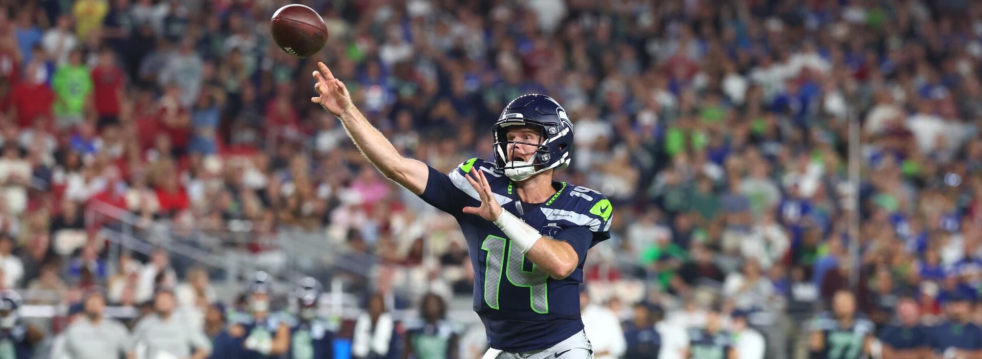 Week 7 NFL player props, odds, betting lines: Computer simulation reveals QB, RB, WR, TE best bets for Monday Night Football