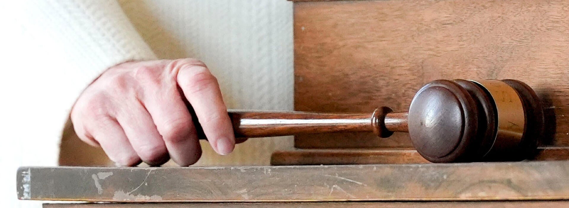 New bill would give Iowa regulators authority to crack down on illegal gambling sites