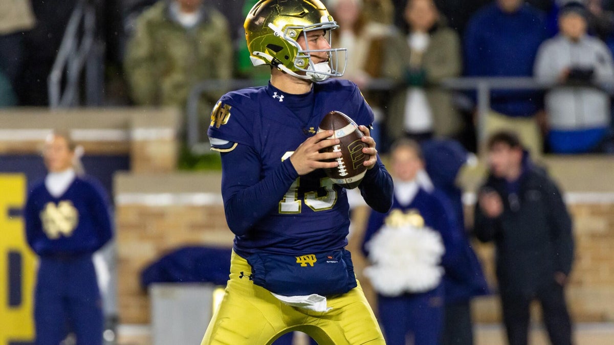 <p>CJ Carr, Notre Dame</p>
