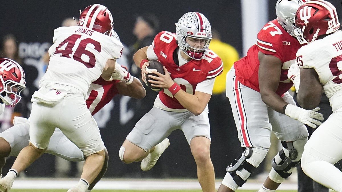 <p>Ohio State Buckeyes and Indiana Hoosiers</p>