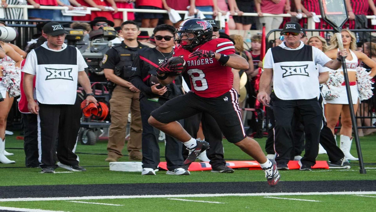 <p>Texas Tech's Cameron Dickey </p>