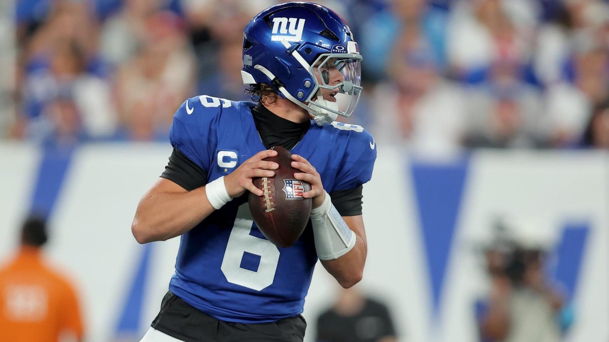 jaxson-dart-new-york-giants-imagn-images